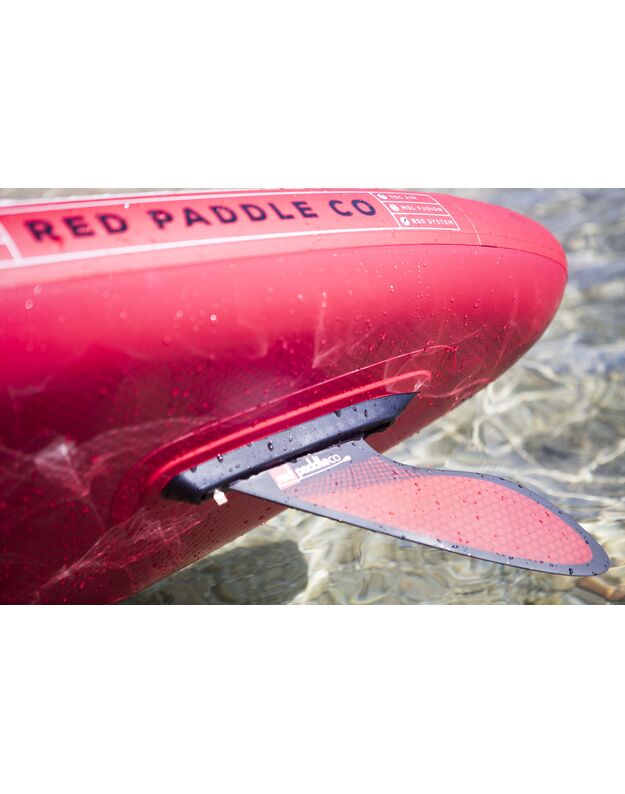 Red paddle co lenktyninis pelekas (FIN)